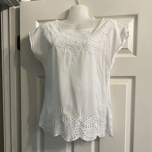 Women's Banana Republic White Eyelet Scallop Top